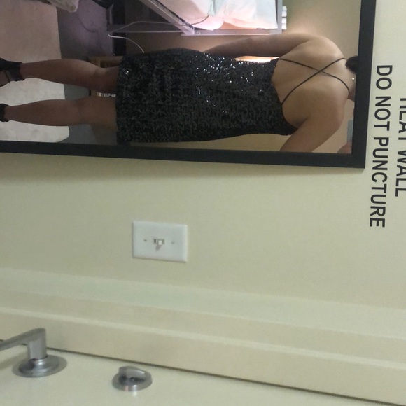 Black sequin Vera wang dress - Picture 3 of 4